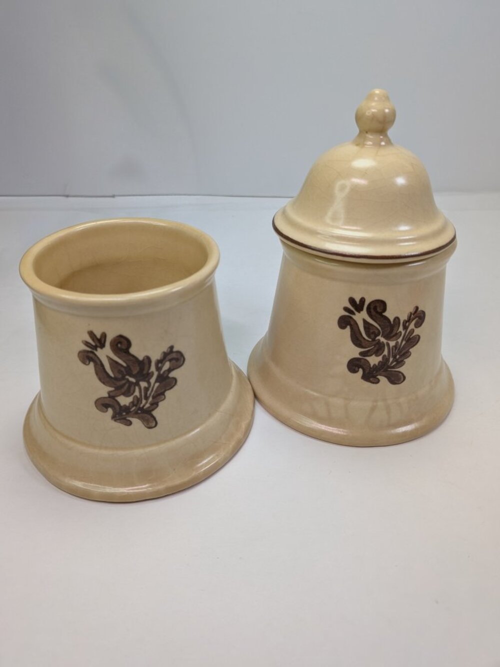 Vintage Pfaltzgraff Village Small Canister Jar Lot with Lid Model 6-22 farmhouse